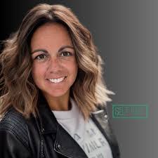 Chandra Welch's Instagram, Twitter & Facebook