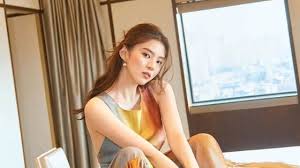 Based on the british television series doctor foster, it premiered on jtbc on march 27, 2020. Rising Actress Han So Hee Talks About Her Respect To Kim Hee Ae And How She Differs From Her Character In The World Of The Married Jazminemedia