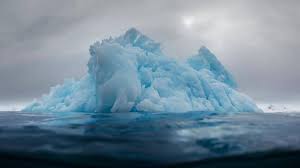 This process is called calving. Un Millonario Quiere Transportar Un Iceberg Antartico A Emiratos Arabes Para Combatir La Sequia