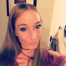 Kari Herrera (@Kari03481363)