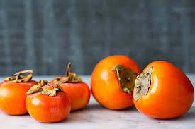 Pinang sudah sangat populer di indonesia karena memang jenis buah ini sangat mudah ditemukan. Persimmon Faedah Dan Bahaya Kepada Badan Kontraindikasi Untuk Kegunaan Cara Memilih Dan Makan