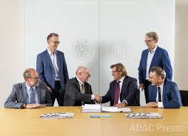 View the profiles of people named michael sedmak. Adac Und Burda Strategische Partnerschaft Zur Neuen Motorwelt