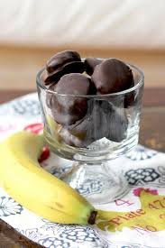 Make a batch of one of these treats on the weekends, and dole them out to yourself or your family members. 5 Healthy Dark Chocolate Dessert Recipes Hgtv S Decorating Design Blog Hgtv