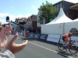 Onze wielerredacteurs staan daarom ook nooit stil. Ek Wielrennen Alkmaar Sfeerverslag 2019 Highway Unlimited Columns