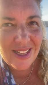 Losing a parent is very difficult. I have couple of friends that recently  lost their moms. This video is for you from the island of Archangel  Michael. Stay strong!