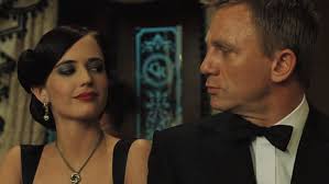 Eva green was perfect for playing the complex character of enigmatic and seductive beauty vesper lynd in casino royale (she won the bafta rising star award for her role) opposite daniel craig. 12 Things You Learn Rewatching Casino Royale Page 9