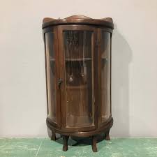 Shop curio display cabinets at chairish, the design lover's marketplace for the best vintage and used furniture, decor and art. Vintage Miniature Display Cabinet Tramps Vintage Decorative