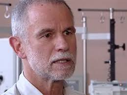 Z umirajočimi stopa zadnje korake