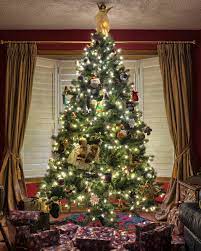 In deutschland gibt es sieben weihnachtspostfilialen, an die kinder ihre weihnachtswünsche in der vorweihnachtszeit schreiben können. Der Weihnachtsbaum Tannenlieferant De