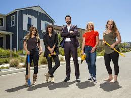 Apr 15, 2021 · hgtv's battle on the beach﻿ will star alison victoria﻿, ty pennington﻿, and taniya nayak, who will mentor novice flippers. Rock The Block Will Feature Good Bones Star Mina Hawk