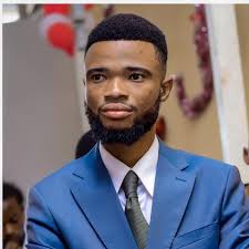 Wasifu kwa Cléo Kazubu KM