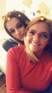 Nicole Booth's Instagram, Twitter & Facebook