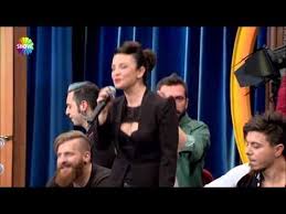Model Buzdan Sato Guldur Guldur Show Talk Show Model Shows