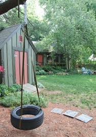 Do It Yourself Ideen Mit Alten Reifen 20 Inspirierende Beispiele Reifenschaukel Selber Machen Autoreifen Garten Alte Reifen