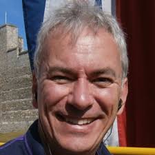 I'm happy to announce I've graduated with a 2:1 in Philosophy, Politics and  Economics from the University of Manchester! Thanks to everyone who made it  such an incredible 3 years, I'm now