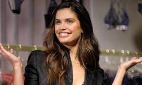 Maybe you would like to learn more about one of these? Sara Sampaio Espectacular En Bikini Y Sin Maquillaje