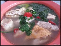 The yong tau foo 5pcs + noodle ($3.60) is a very reasonable price for both the quality and amount of ingredients. Puchong Yong Tau Fu è'²ç§é…¿è±†è… Batu 14 Puchong I M Saimatkong
