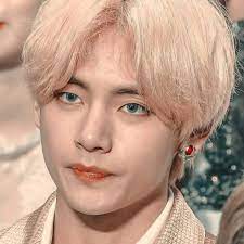 pin de gabs em taehyung 김태형 taehyung kim taehyung bagtan boys