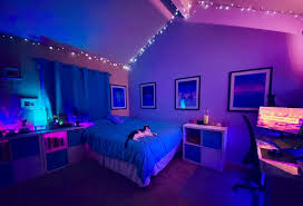 These media's will help you find inspiration. 10 Essentials For The Perfect Vaporwave Bedroom