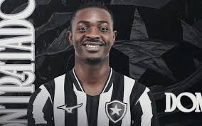 Botafogo anuncia contratação do volante angolano Domingos Andrade