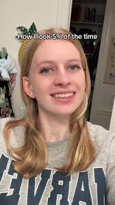 Alyssa Owen's Instagram, Twitter & Facebook