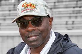 Austin Andersen (@AustinGAndersen)