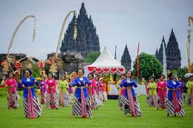 Pada dasarnya ada dua garis pola lantai, yaitu garis lurus dan garis lengkung. Pola Lantai Pengertian Tujuan Dan Jenisnya Halaman All Kompas Com