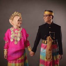 4 baju adat ntt penjelasan gambar jenis lengkap rumahulin. Nama Baju Adat Sulawesi Selatan Dengan Corak Dan Unik Budayanesia