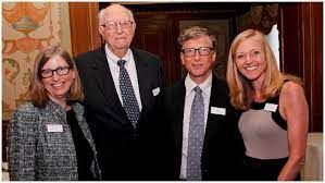 Bill gates is the fourth wealthiest person in the world, according to forbes, and is worth $124 billion. Bill Gates Family Kids 5 Fast Facts You Need To Know Heavy Com