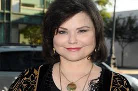 The results of her plastic surgeries. Delta Burke Plastic Surgery Before And After Pictures Plastic Surgery Facts