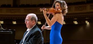 Ranging from refreshing and sunny to sorrowful and full of anguish, each sonata reveals different facets of the composer's psyche as he began to wrestle with increasing symptoms of deafness. Vc Interview Anne Sophie Mutter March 4th S World Premiere Of Sir Andre Previn S The Fifth Season