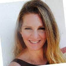 Shana Deleon's Instagram, Twitter & Facebook