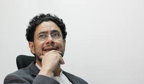 Artículos, videos, fotos y el más completo archivo de noticias de colombia y el mundo sobre iván cepeda. Ivan Cepeda Denuncio Ser Victima De Espionaje Militar Kienyke