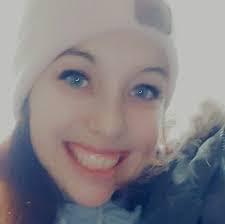 Amber Mummert's Instagram, Twitter & Facebook