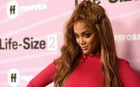 I was expecting life size 2 to be cheesy, of course, but enjoyable. Tyra Banks Looks Like A Barbie Doll At Life Size 2 Premiere Footwear News