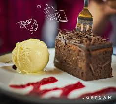 W ofercie można znaleźć różnego rodzaju desery oraz lody bezglutenowe, gałkowe jak i tradycyjne. Grycan Czy Brownie Moze Smakowac Lepiej Tak Z Polewa Facebook