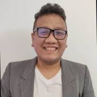 Robert Zabala's Instagram, Twitter & Facebook