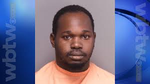 Damien Mcfadden's Instagram, Twitter & Facebook