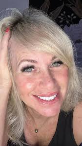 Finally some “self facial care”, after workday yesterday!, I gave myself a  dermaplaning facial with illuminating oxy treatment, followed up with a  cocktailed #circadiaskincare berry brightening mask & ...