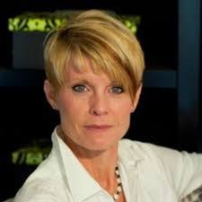 Donna Pyburn's Instagram, Twitter & Facebook