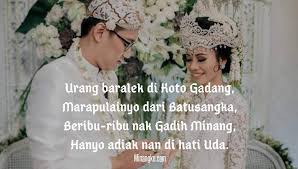 Jd contohnya gni kak : Pantun Penutup Minang Brainly