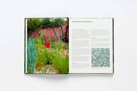 Maybe you would like to learn more about one of these? Wild About Weeds Garden Design With Rebel Plants Wallington Jack Amazon De Bucher