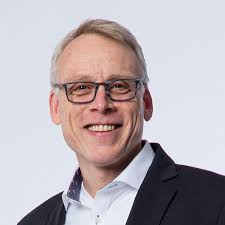 Shift: How Top Real Estate Agents Tackle Tough Times: Keller, Gary, Jenks,  Dave, Papasan, Jay: 9780071605267: Amazon.com: Books