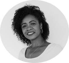 Vivian Silva's Instagram, Twitter & Facebook