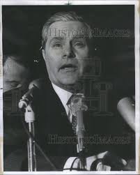 1970 Roger Henn Director Public Affair Union League Club Ask-Study