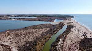 Finn ut hvilke måneder det er best å hvile her, når sesongen starter og når den slutter. Water Temperature In Le Grau Du Roi In Mediterranean Sea Now
