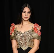 At the age of 18, she signed her first recording contract with 5 point records and released her first digital album lana del rey a.k.a. Lana Del Rey Bio Wiki Net Worth Dating Boyfriend Age Height