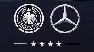 Sportlicher trainingsanzug aus funktionsfaser aufdruck deutschland, rücken Deutlich Besser Als Chevrolet Adidas X Volkswagen 2019 Deutschland Kollektion Neues 2019 Vw Logo Enthullt Nur Fussball