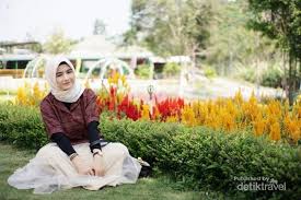 Check spelling or type a new query. Ini Taman Bunga Cantik Yang Lagi Naik Daun Di Yogya