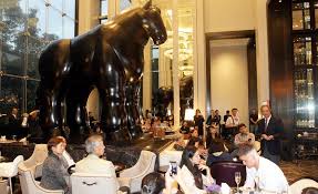 Tấn minh thành viên 8 ngày trước báo vi phạm. Father Burnt His Paintings Many Times Colombian Artist Fernando Botero S Son Steemit